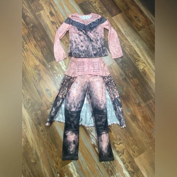Disney Costumes Disney Descendants Queen Of Mean Costume Size 9